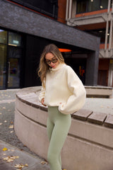 Drawstring Fleece in Iced Oat