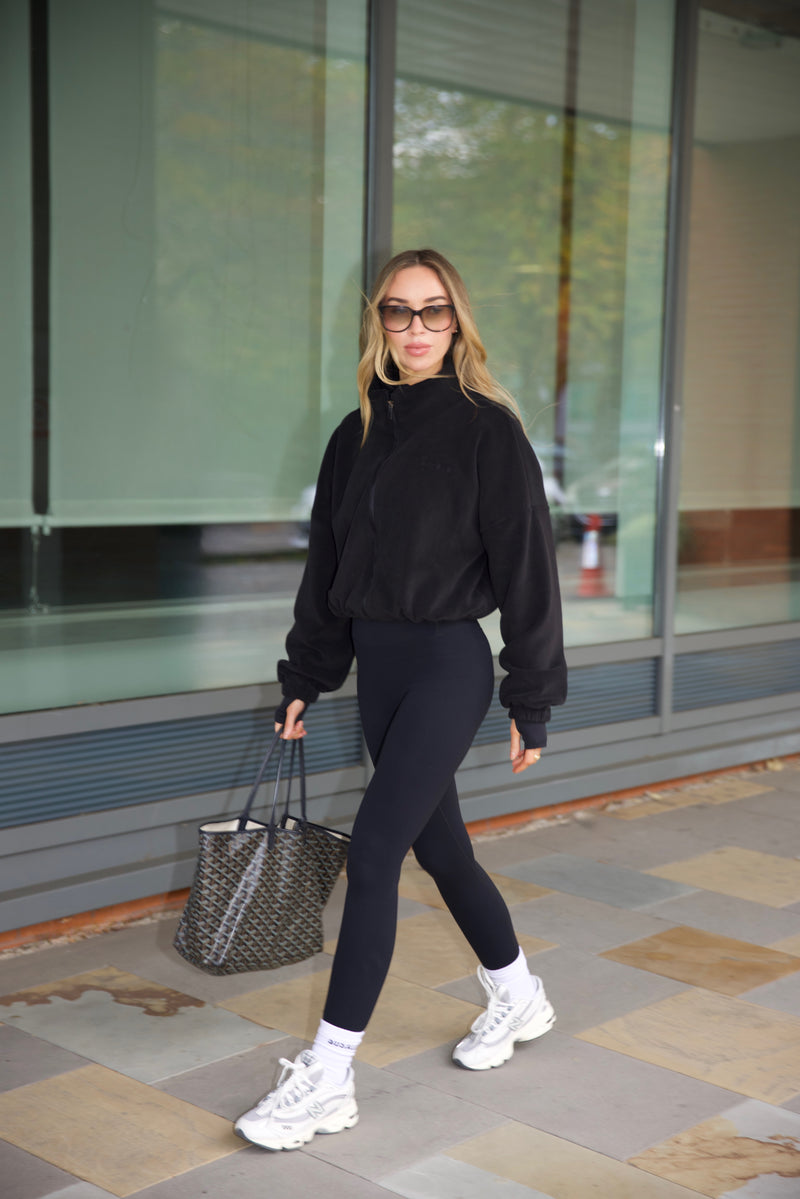 Drawstring Fleece in Black